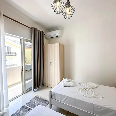 Apartment Turquoise 2br Tirana