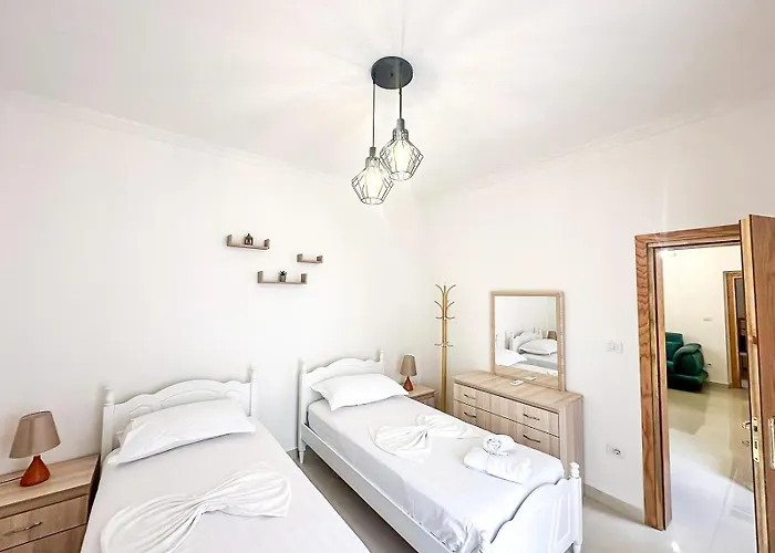 Turquoise 2br *